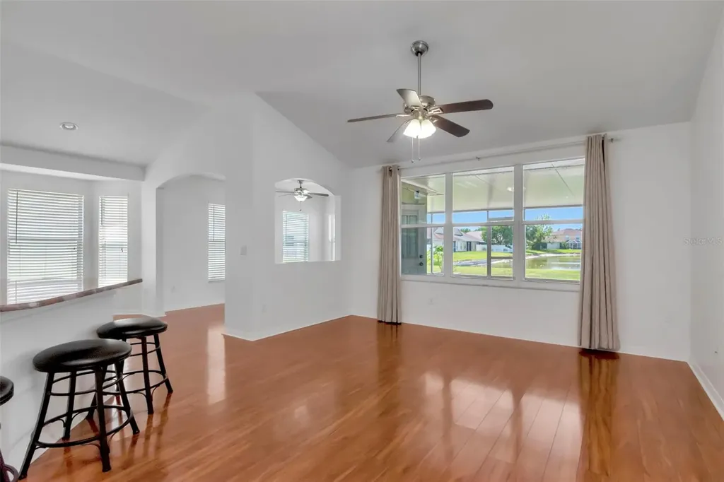 8408 Canterbury Lake Boulevard Tampa FL 33619