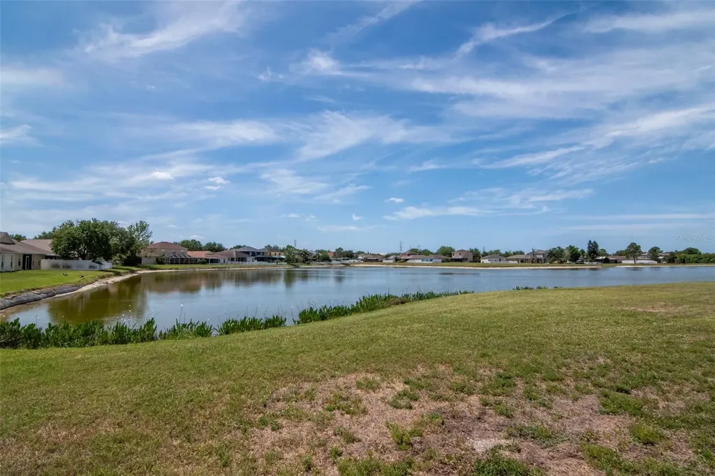 8408 Canterbury Lake Boulevard Tampa FL 33619