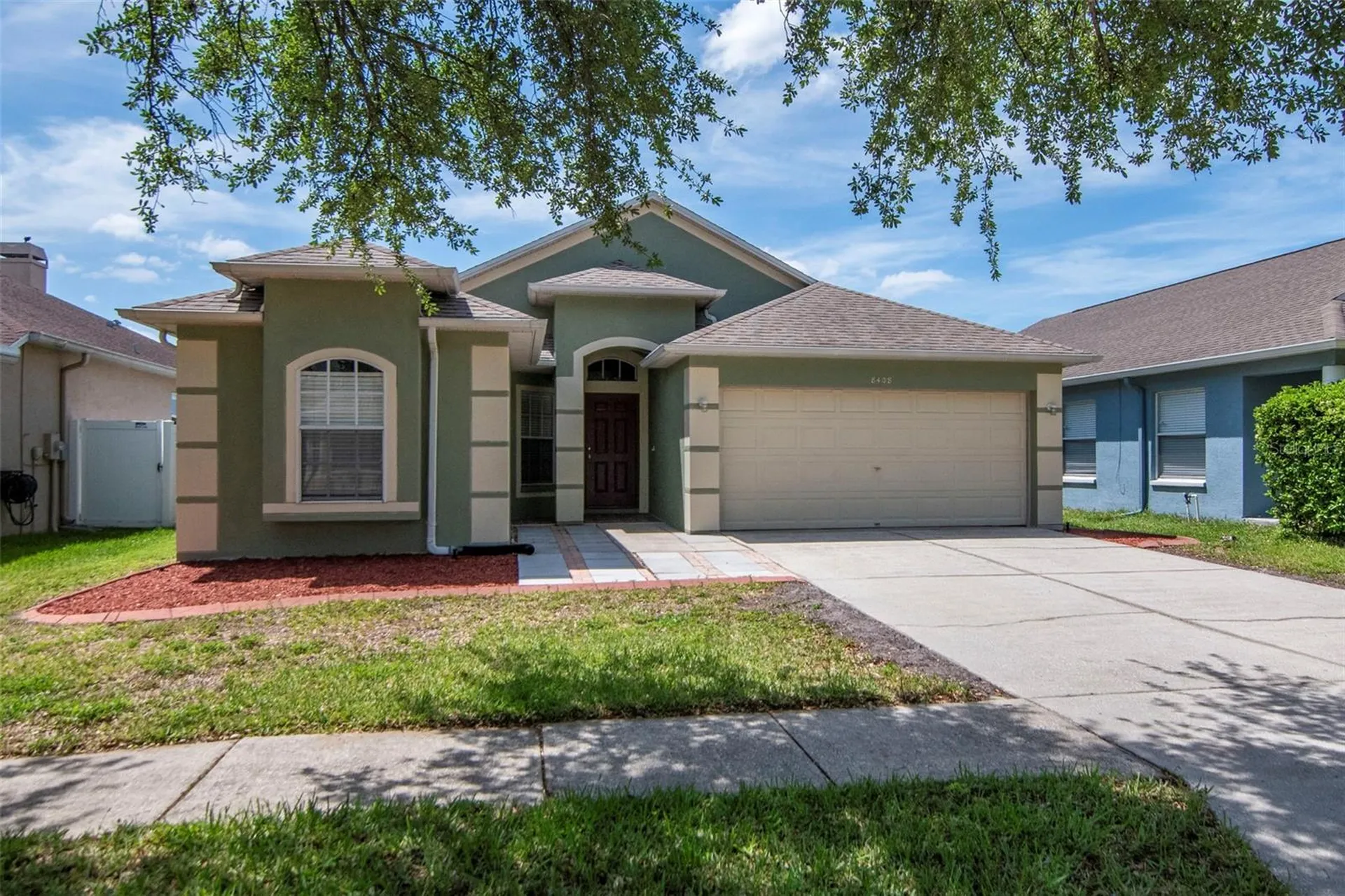 8408 Canterbury Lake Boulevard Tampa FL 33619