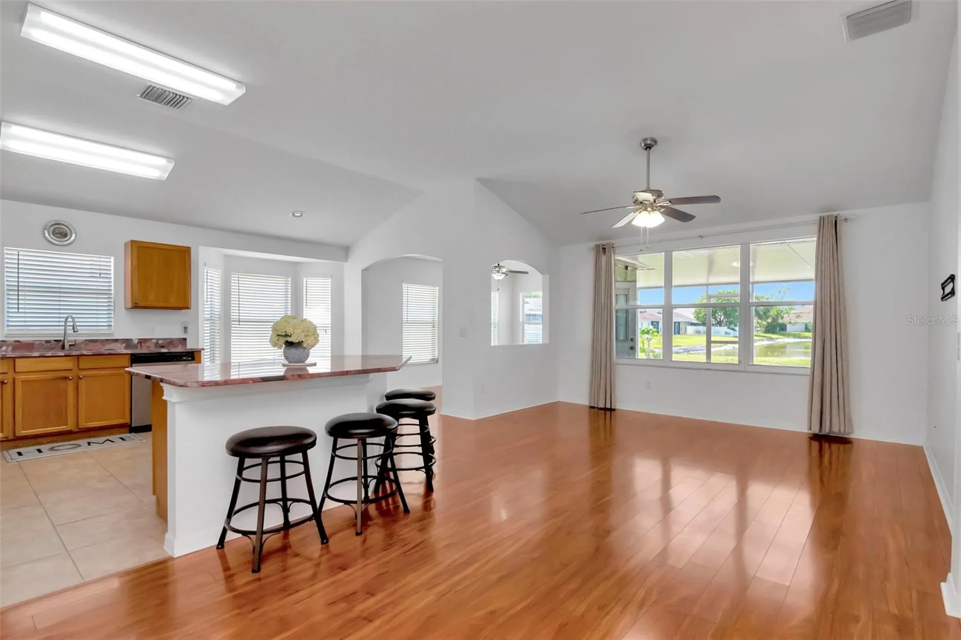 8408 Canterbury Lake Boulevard Tampa FL 33619
