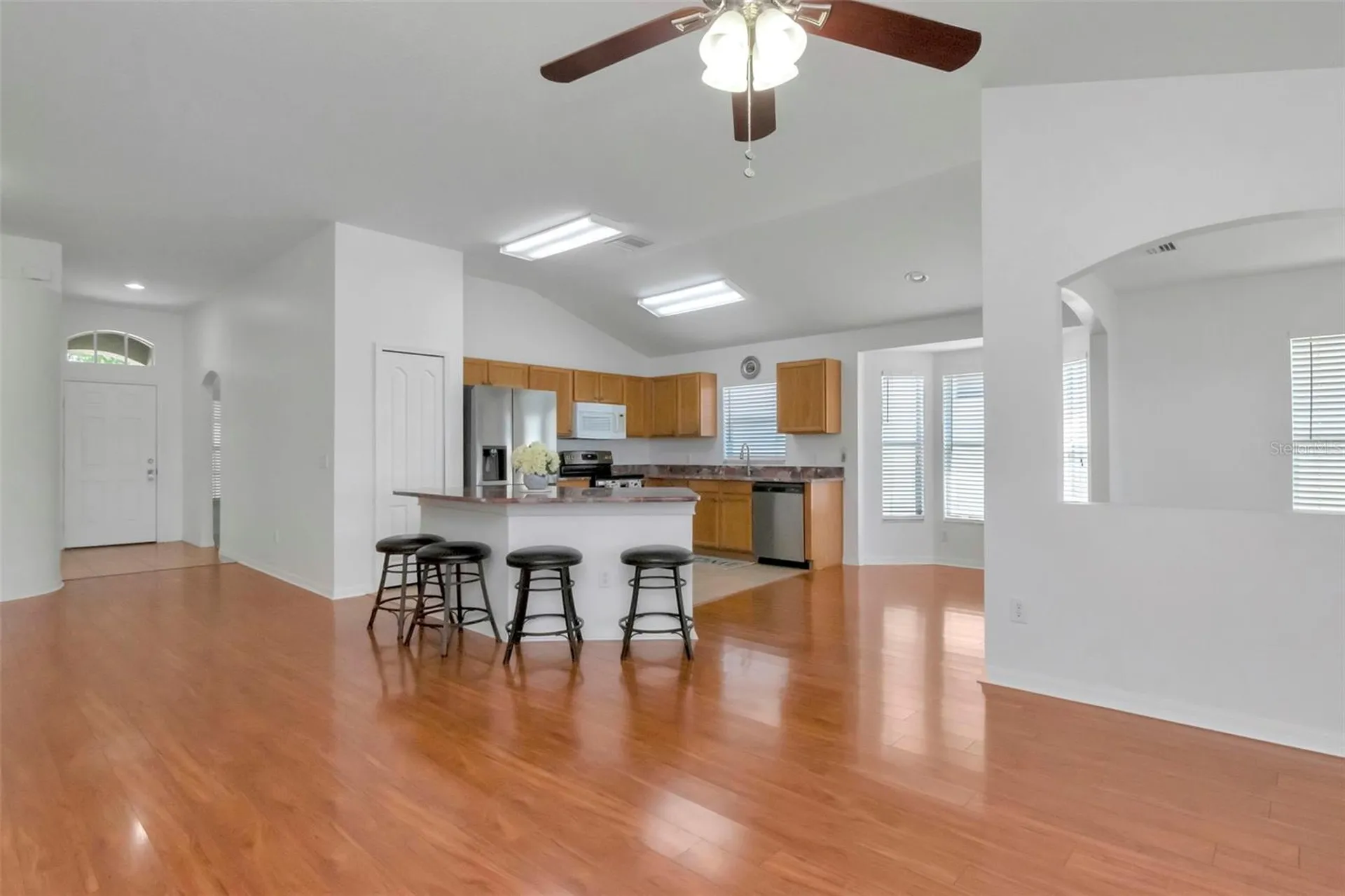8408 Canterbury Lake Boulevard Tampa FL 33619