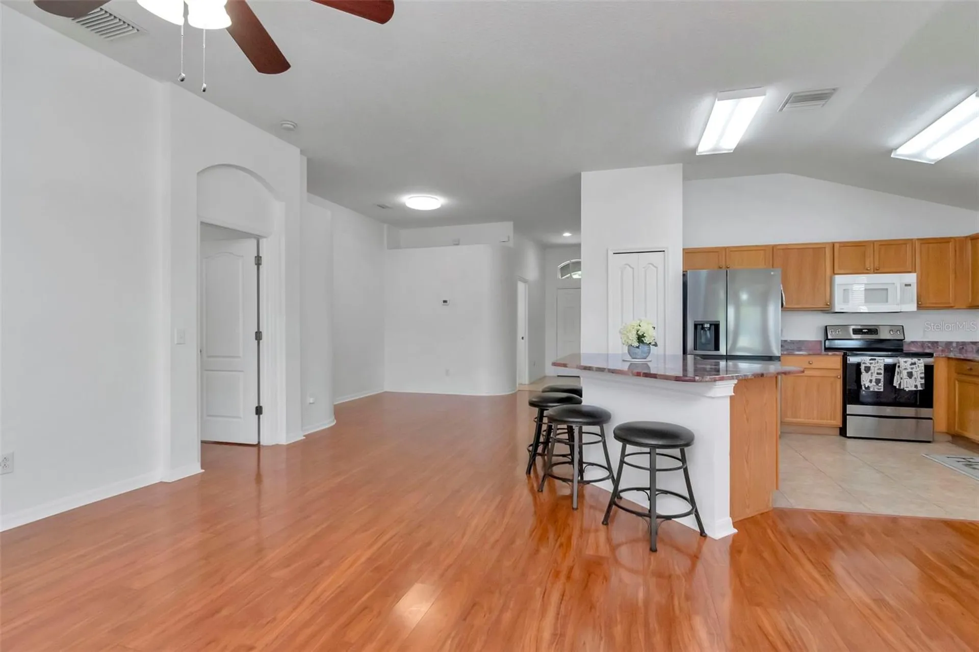 8408 Canterbury Lake Boulevard Tampa FL 33619