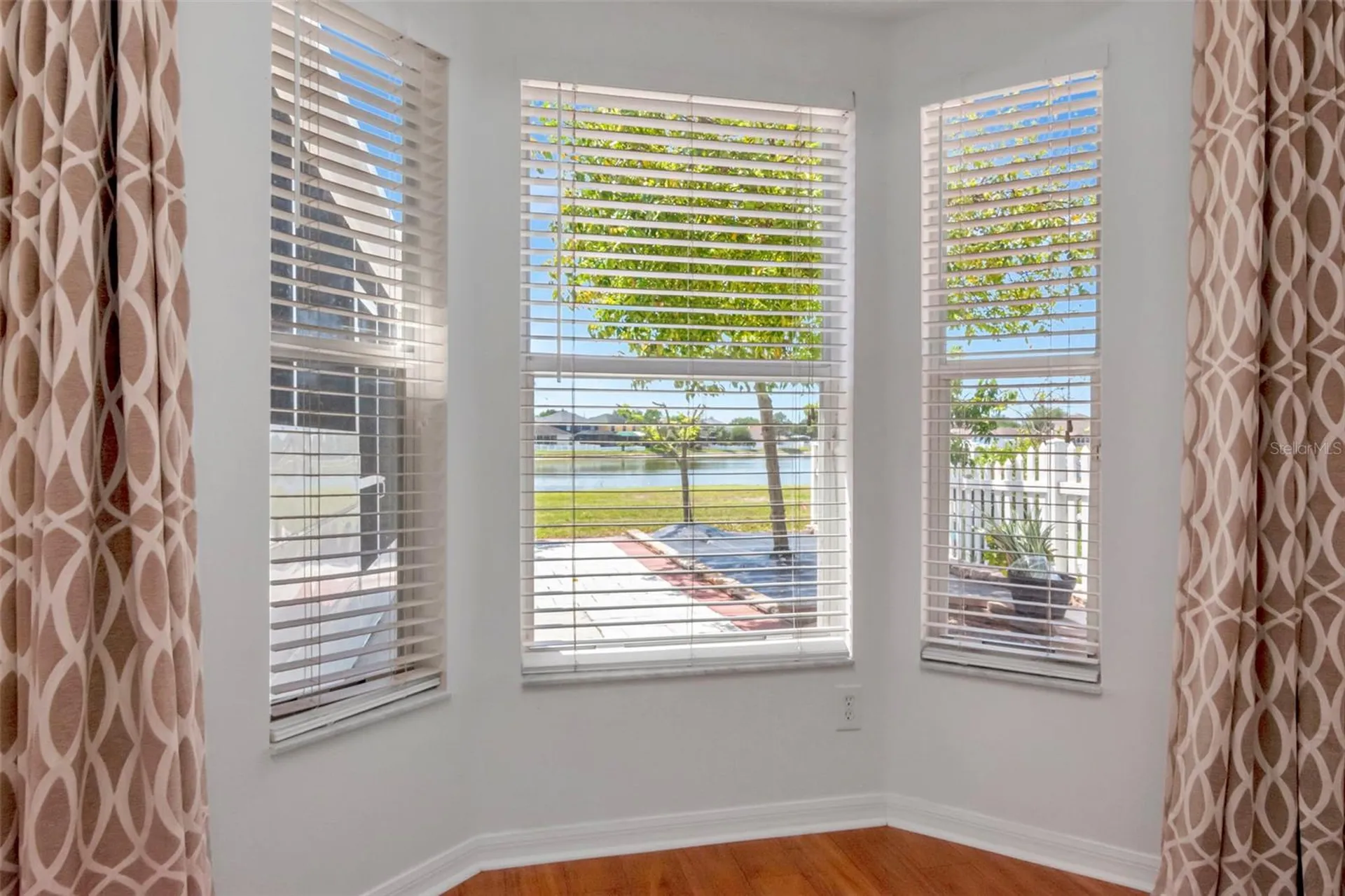 8408 Canterbury Lake Boulevard Tampa FL 33619