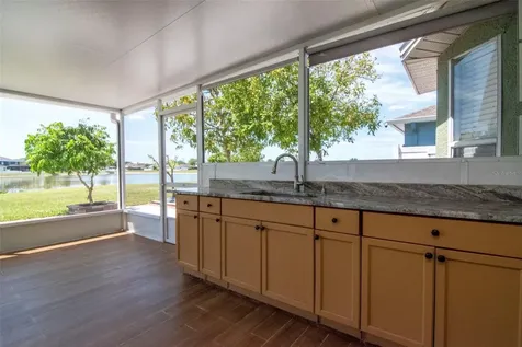 8408 Canterbury Lake Boulevard Tampa FL 33619