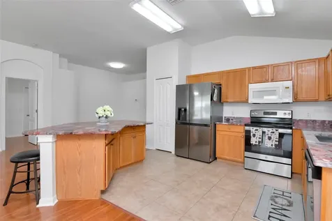 8408 Canterbury Lake Boulevard Tampa FL 33619