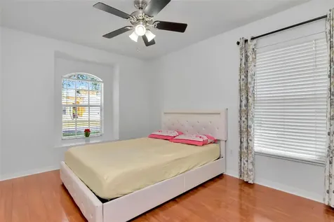 8408 Canterbury Lake Boulevard Tampa FL 33619