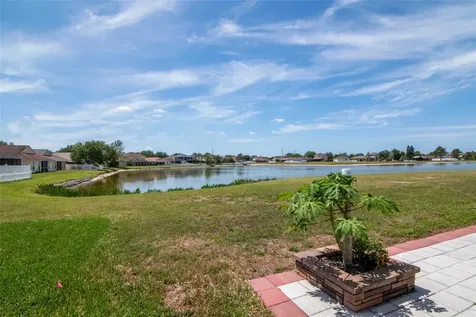 8408 Canterbury Lake Boulevard Tampa FL 33619