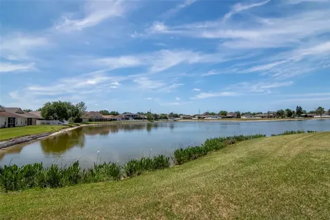8408 Canterbury Lake Boulevard Tampa FL 33619