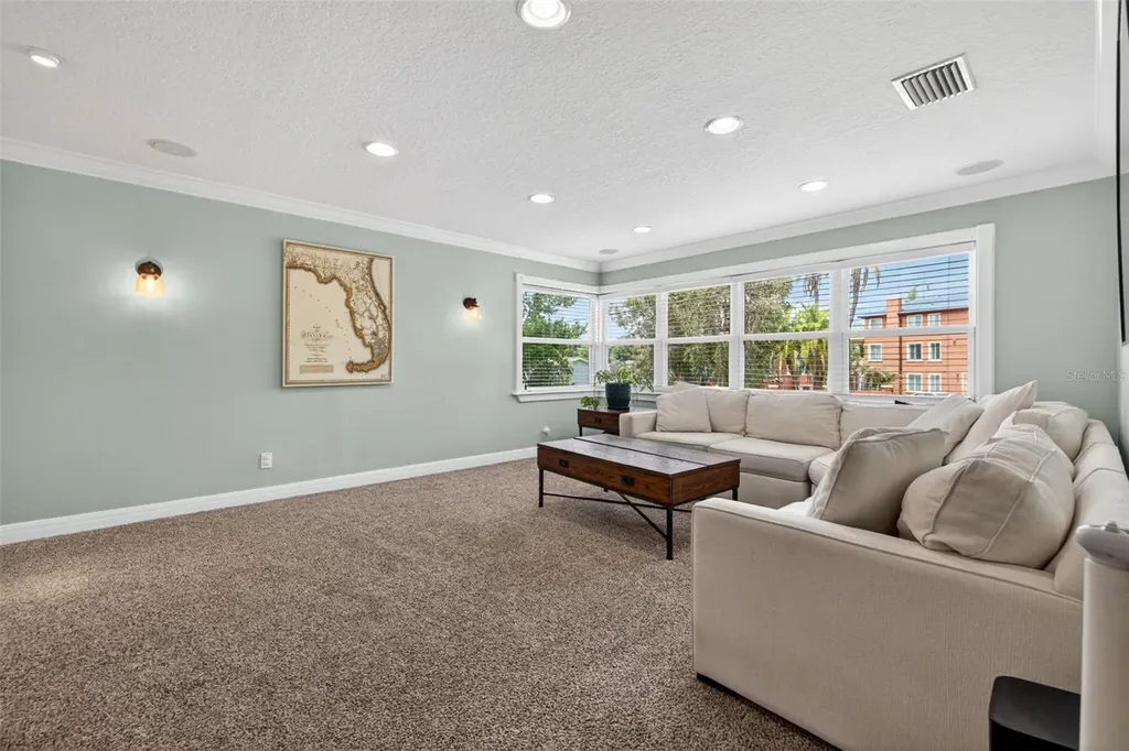 3318 N Ridge Avenue Tampa FL 33603
