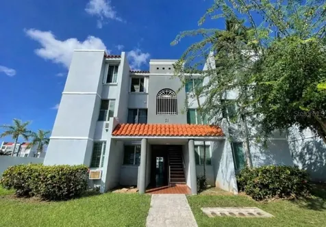 8860 Cond. Patios Sevillanos Trujillo Alto PR 00976