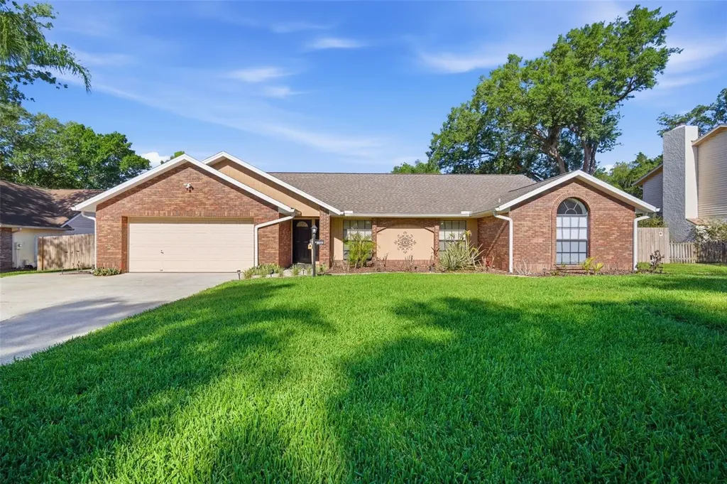 3108 Rolling Acres Place Valrico FL 33596