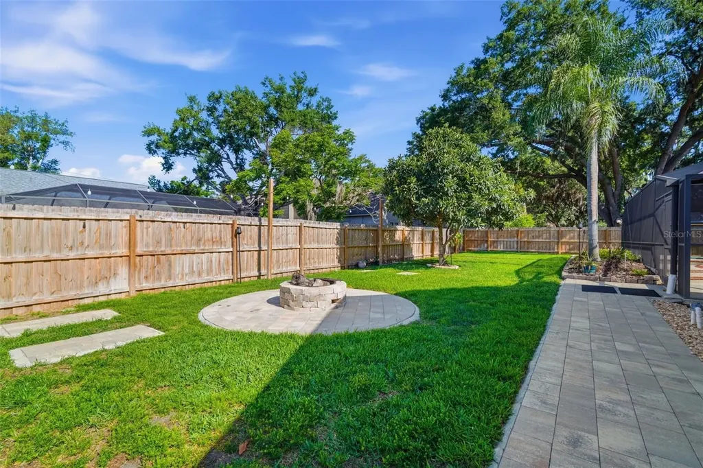 3108 Rolling Acres Place Valrico FL 33596