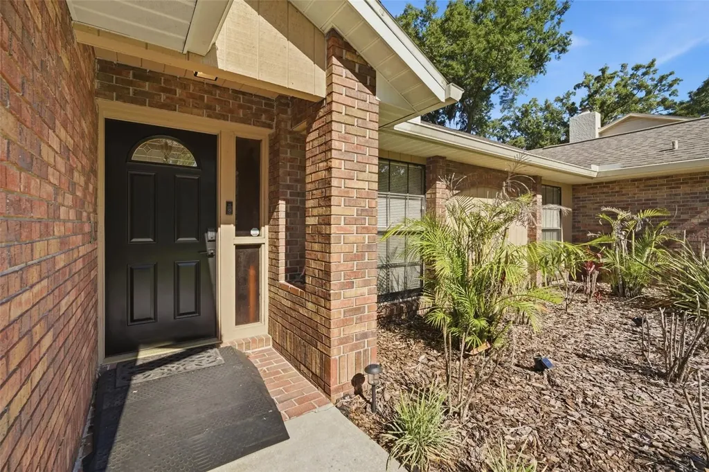 3108 Rolling Acres Place Valrico FL 33596