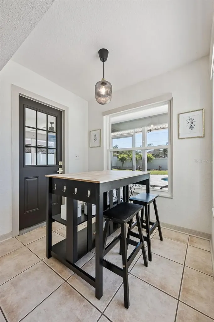 4202 Woodlynne Lane Orlando FL 32812