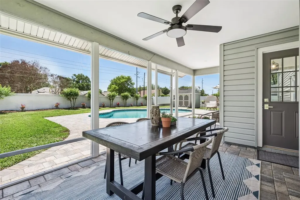 4202 Woodlynne Lane Orlando FL 32812