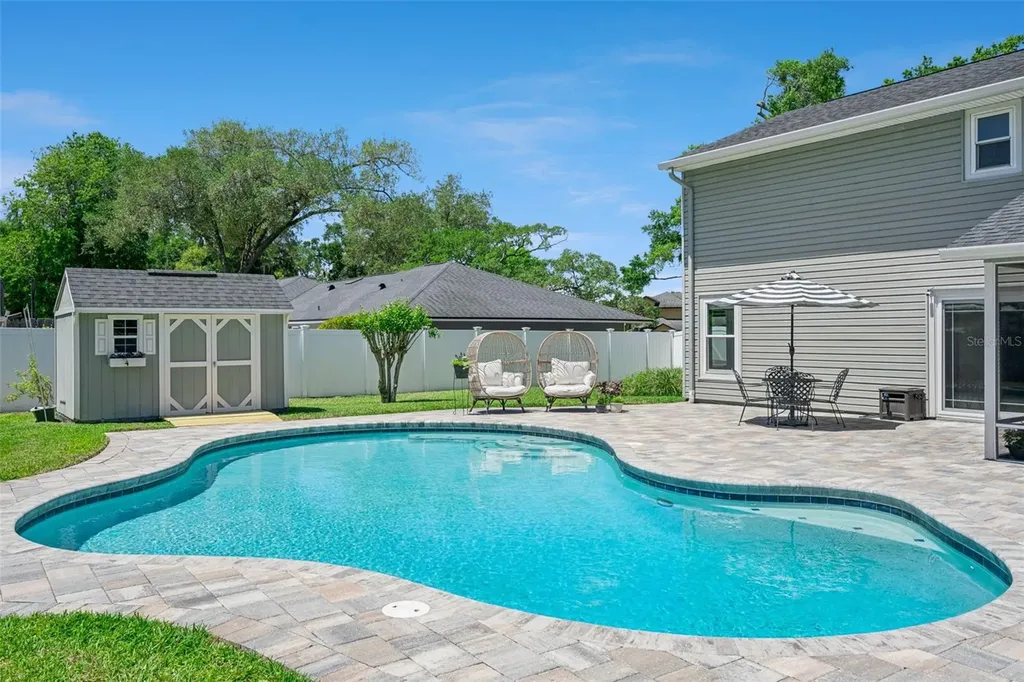 4202 Woodlynne Lane Orlando FL 32812