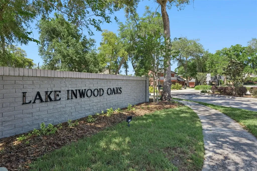 4202 Woodlynne Lane Orlando FL 32812