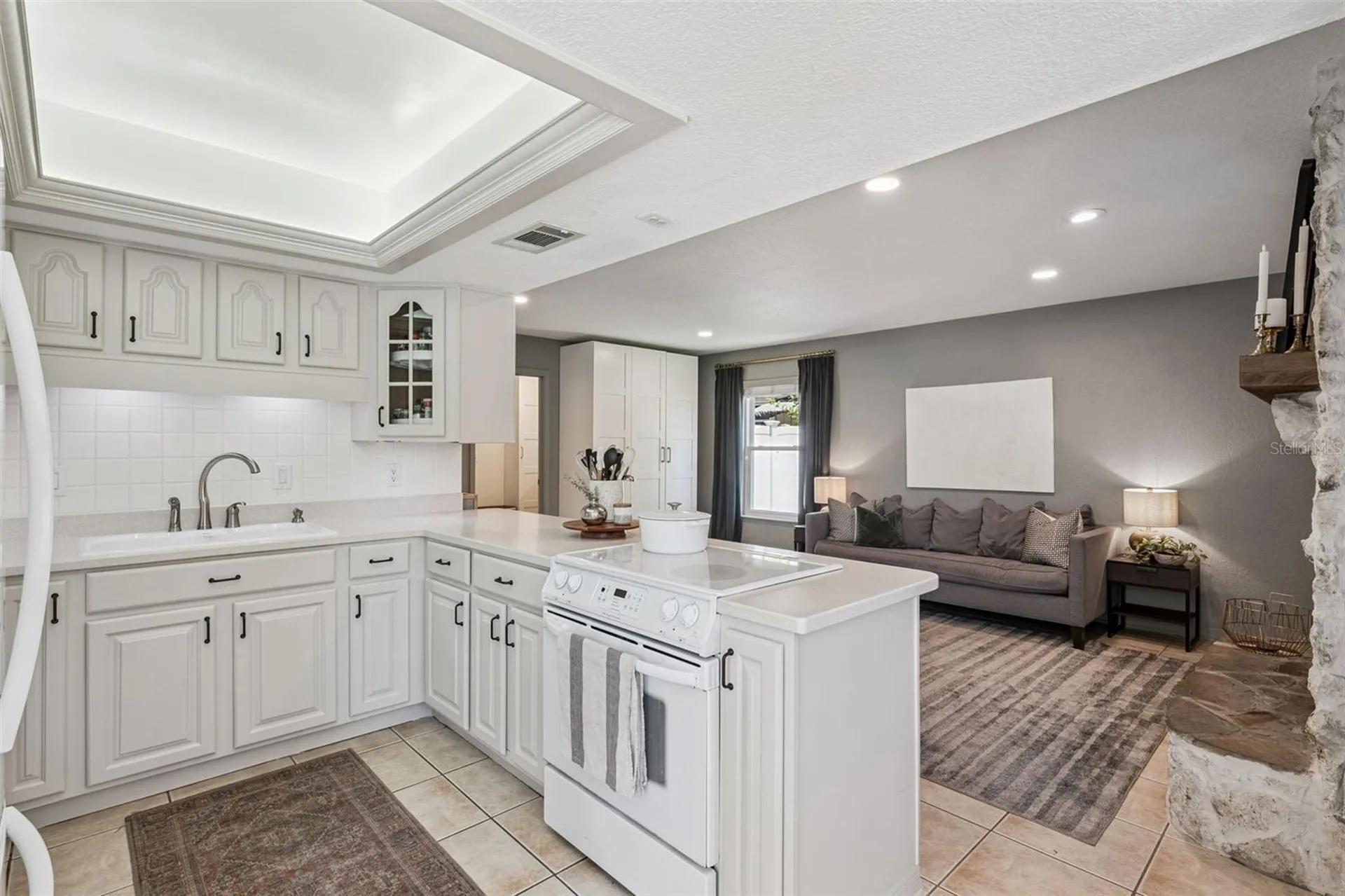 4202 Woodlynne Lane Orlando FL 32812
