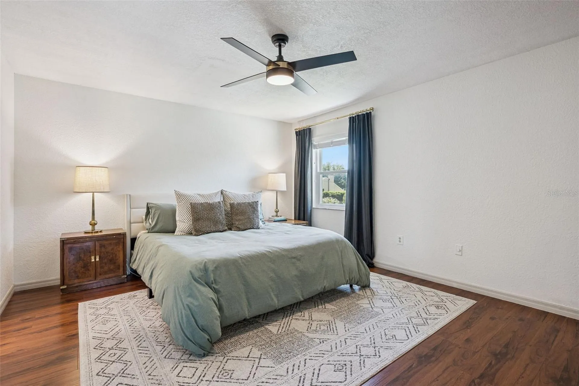 4202 Woodlynne Lane Orlando FL 32812