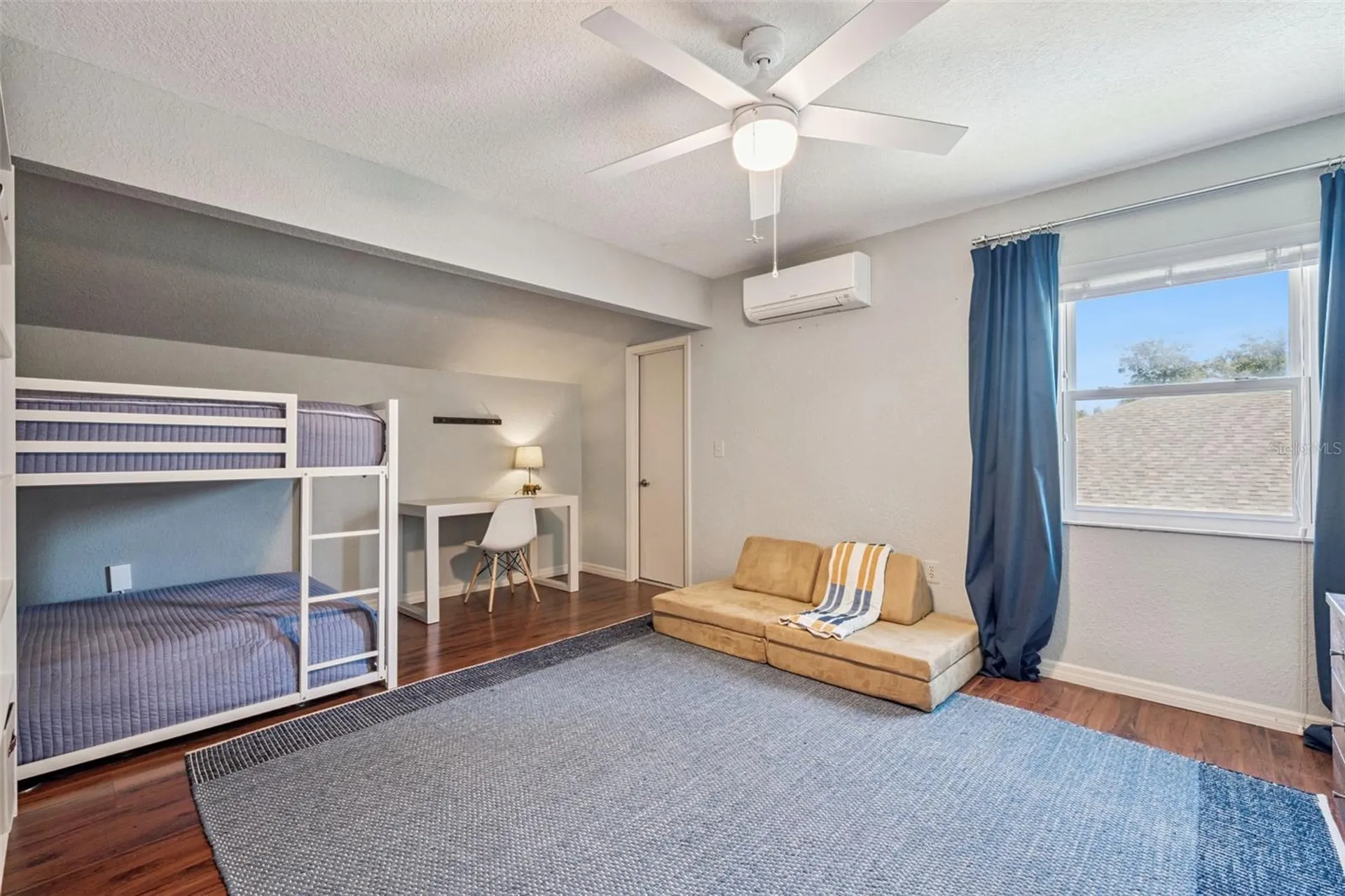 4202 Woodlynne Lane Orlando FL 32812
