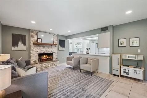 4202 Woodlynne Lane Orlando FL 32812