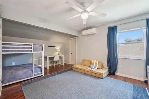 4202 Woodlynne Lane Orlando FL 32812