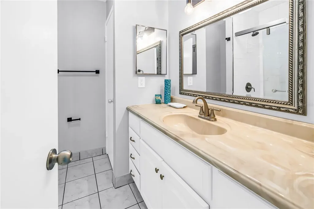 3795 41st Lane S St Petersburg FL 33711