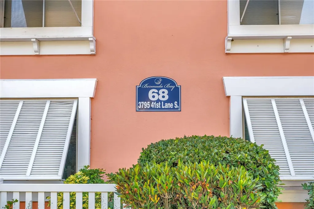 3795 41st Lane S St Petersburg FL 33711