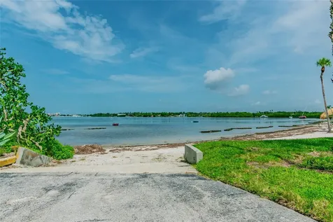 3795 41st Lane S St Petersburg FL 33711