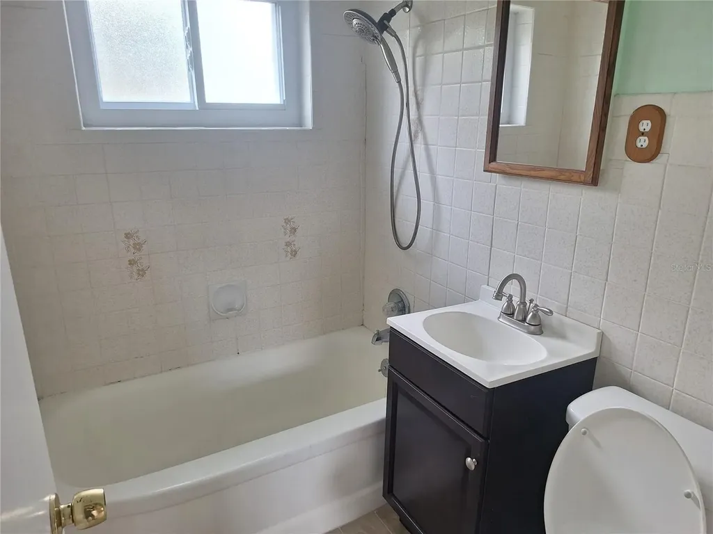 8916 Narcissus Avenue Seminole FL 33777