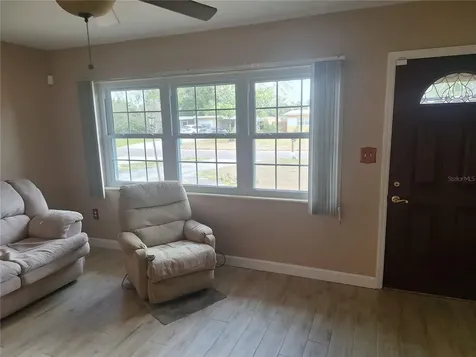 8916 Narcissus Avenue Seminole FL 33777