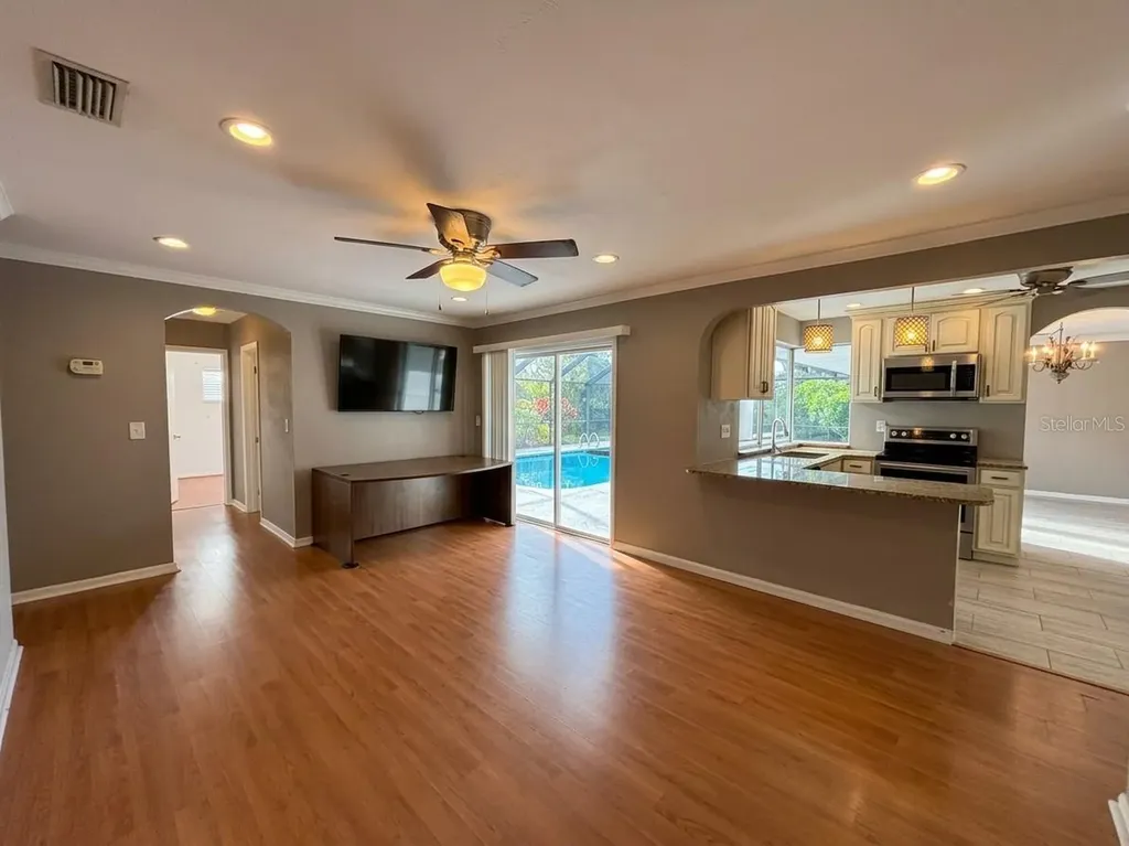 116 Holmes Place Winter Haven FL 33884
