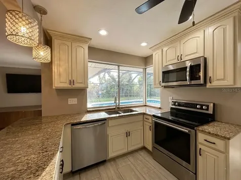 116 Holmes Place Winter Haven FL 33884
