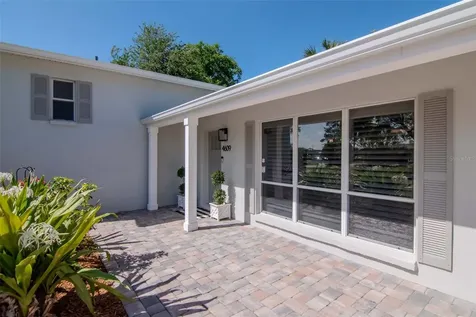 4609 S Cooper Place Tampa FL 33611