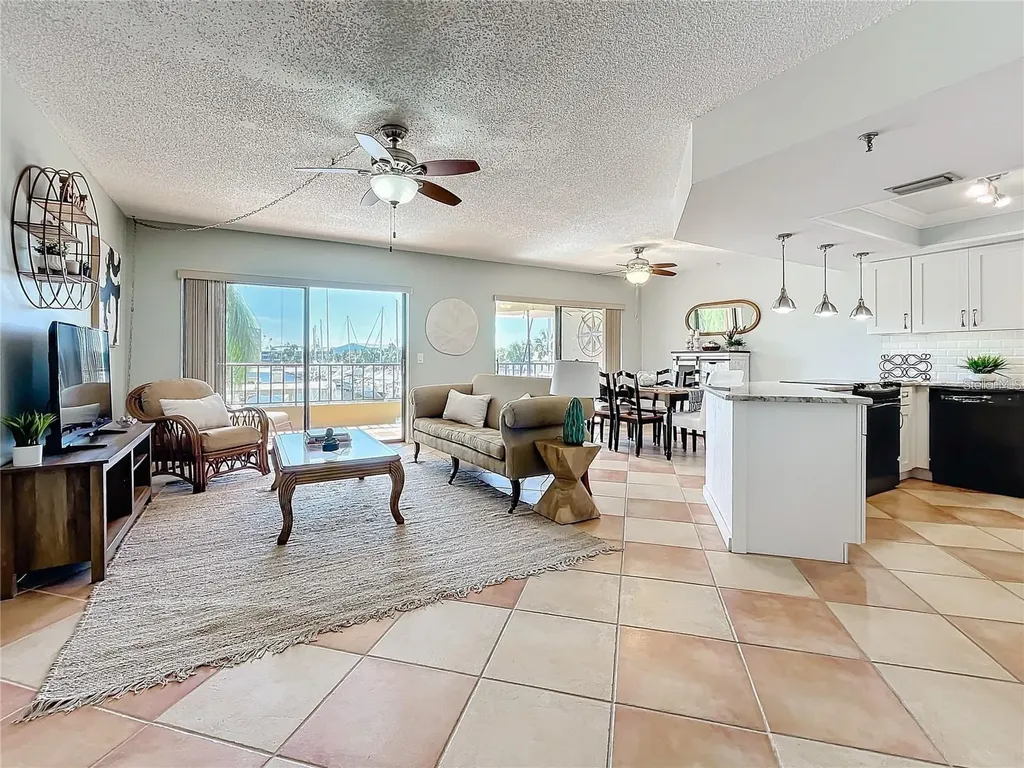 1750 Harbor Place S South Pasadena FL 33707