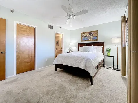 1750 Harbor Place S South Pasadena FL 33707