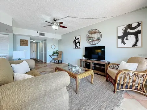 1750 Harbor Place S South Pasadena FL 33707