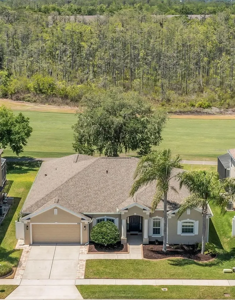 9806 Mountain Lake Drive Orlando FL 32832