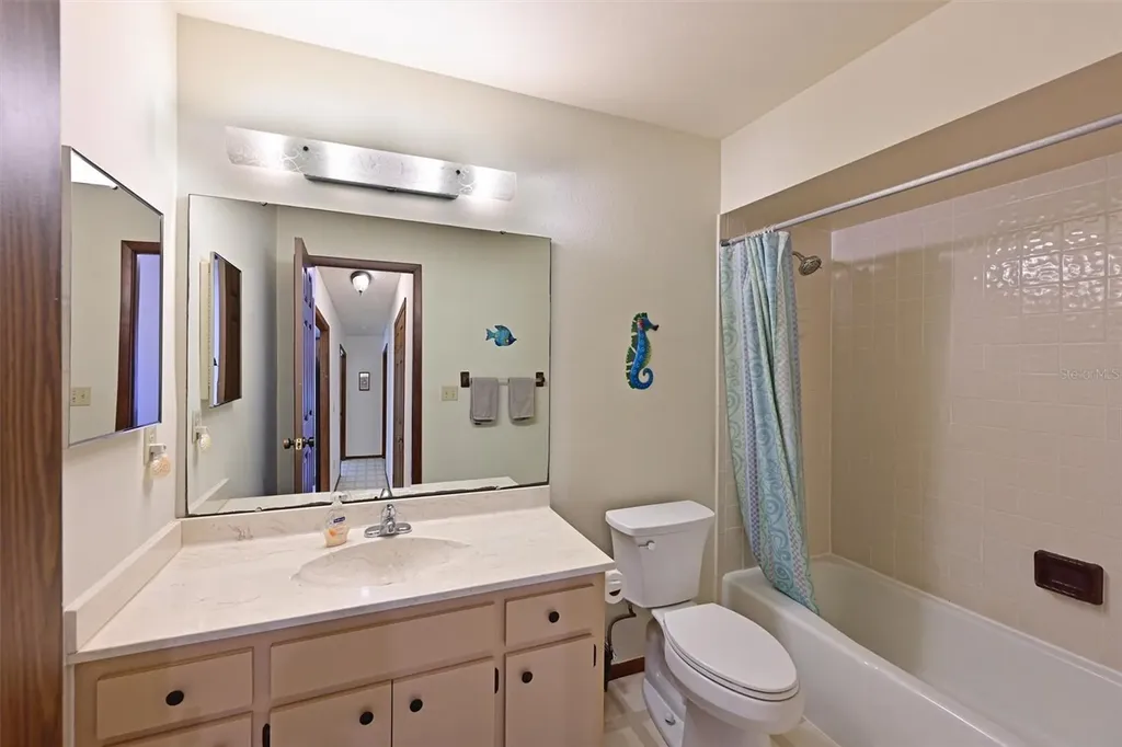 8103 13th Avenue NW Bradenton FL 34209