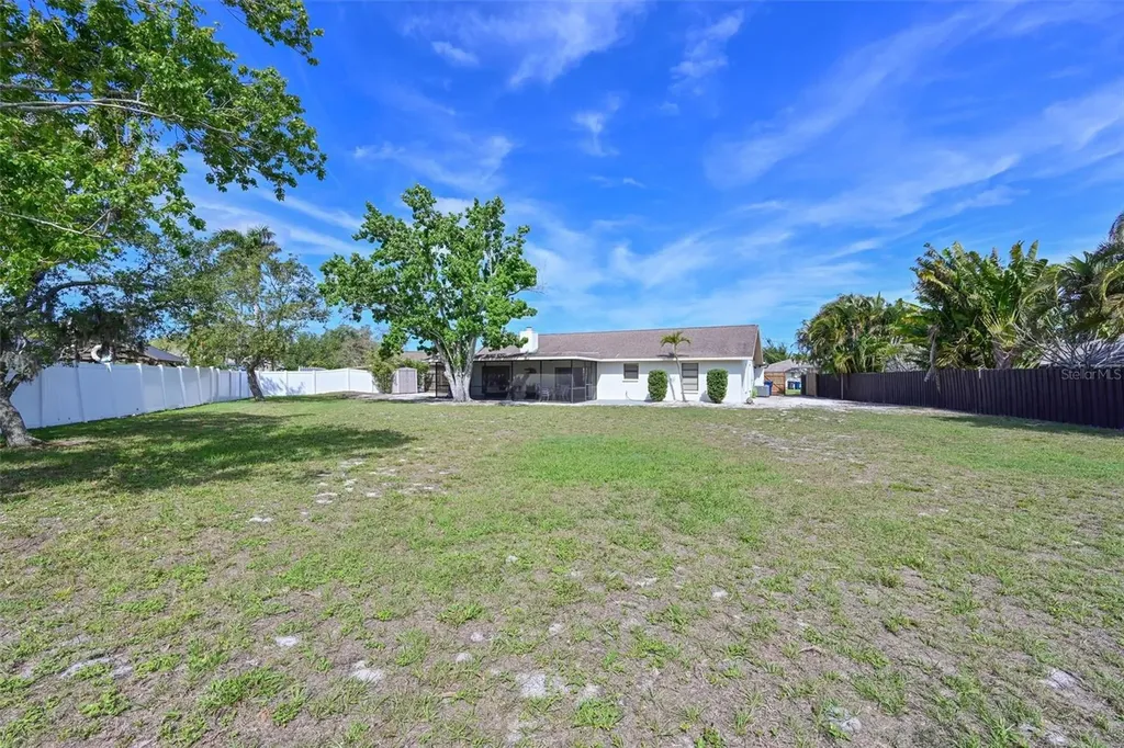 8103 13th Avenue NW Bradenton FL 34209