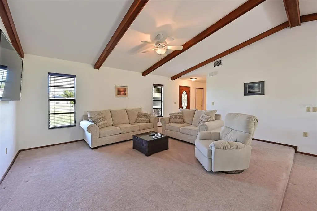 8103 13th Avenue NW Bradenton FL 34209