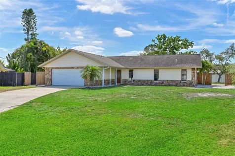 8103 13th Avenue NW Bradenton FL 34209