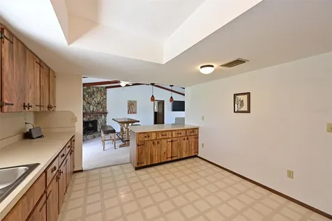 8103 13th Avenue NW Bradenton FL 34209