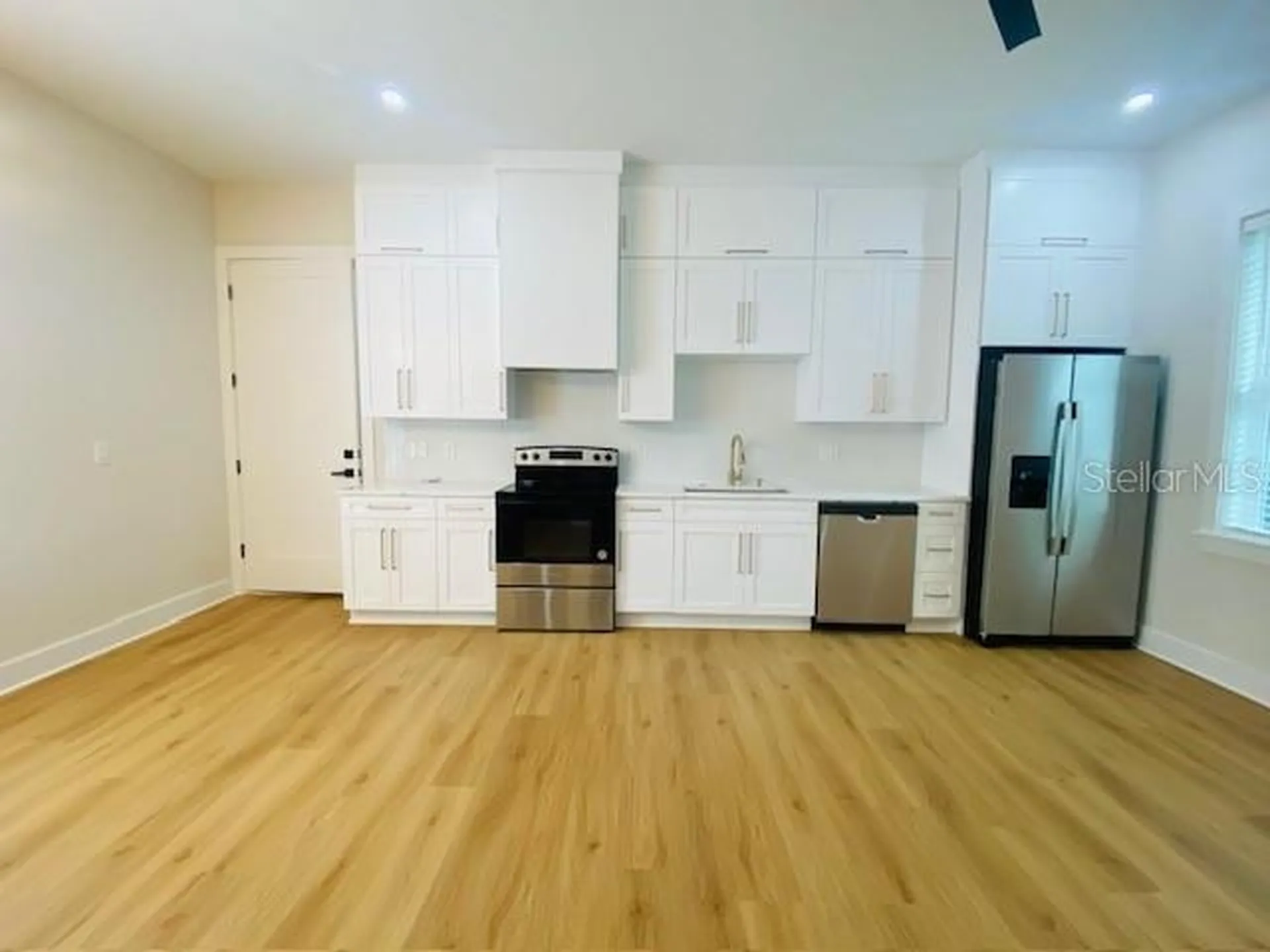 135 48th Avenue N St Petersburg FL 33703