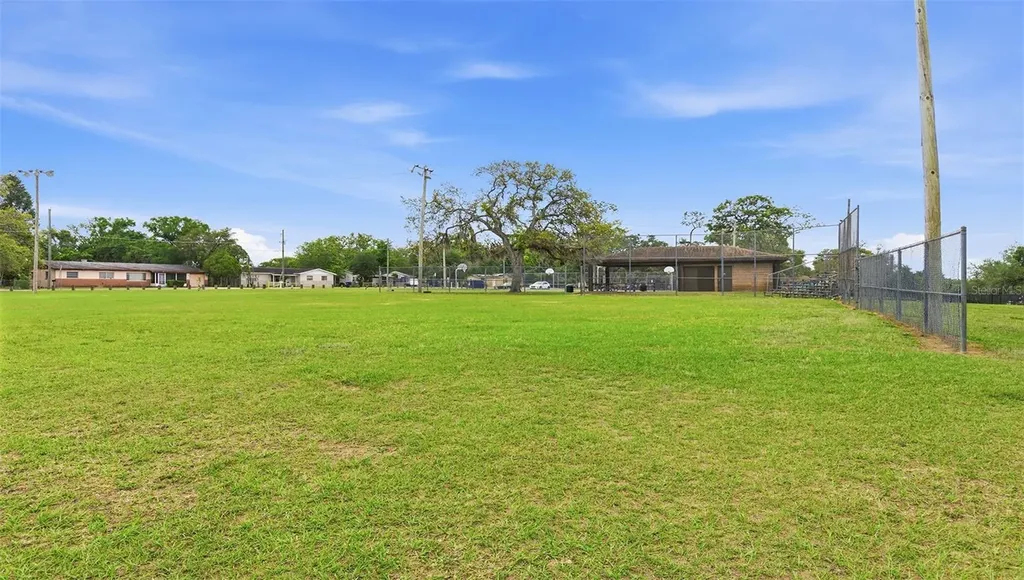 8315 N 37th Street Tampa FL 33604