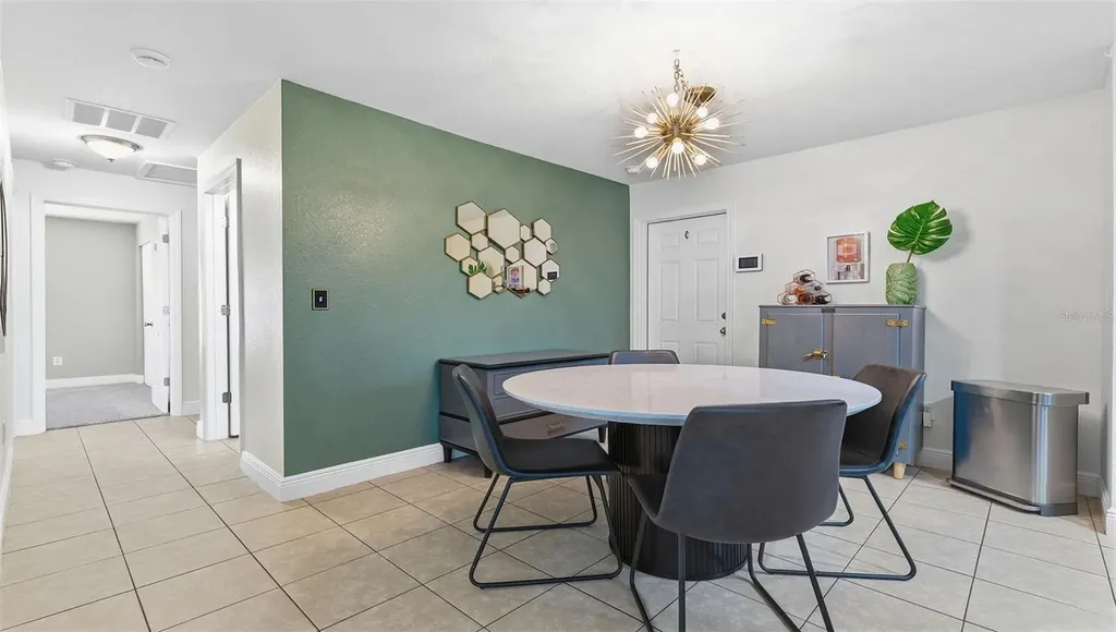 8315 N 37th Street Tampa FL 33604