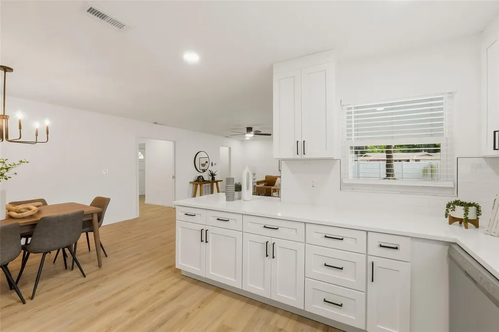 9516 Merrimoor Boulevard Seminole FL 33777