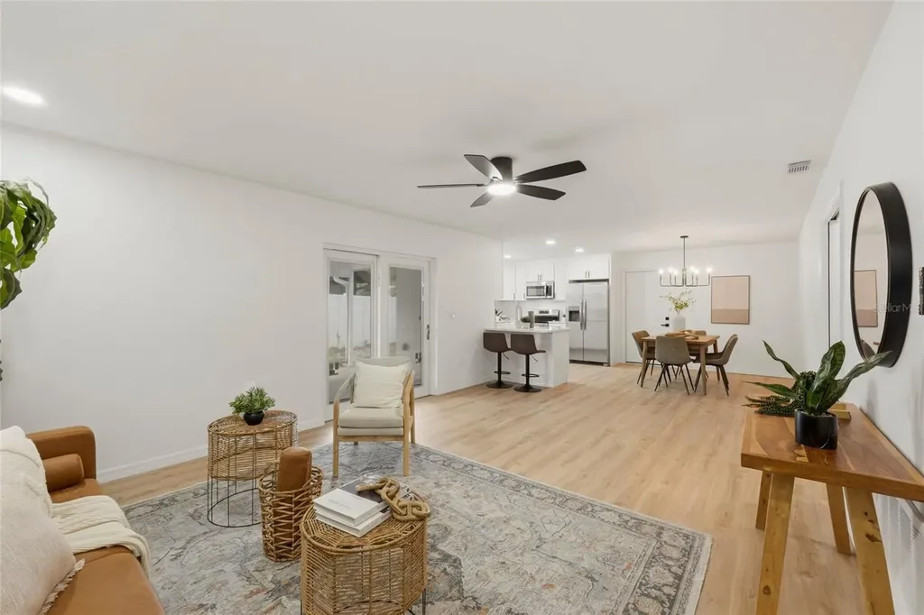 9516 Merrimoor Boulevard Seminole FL 33777