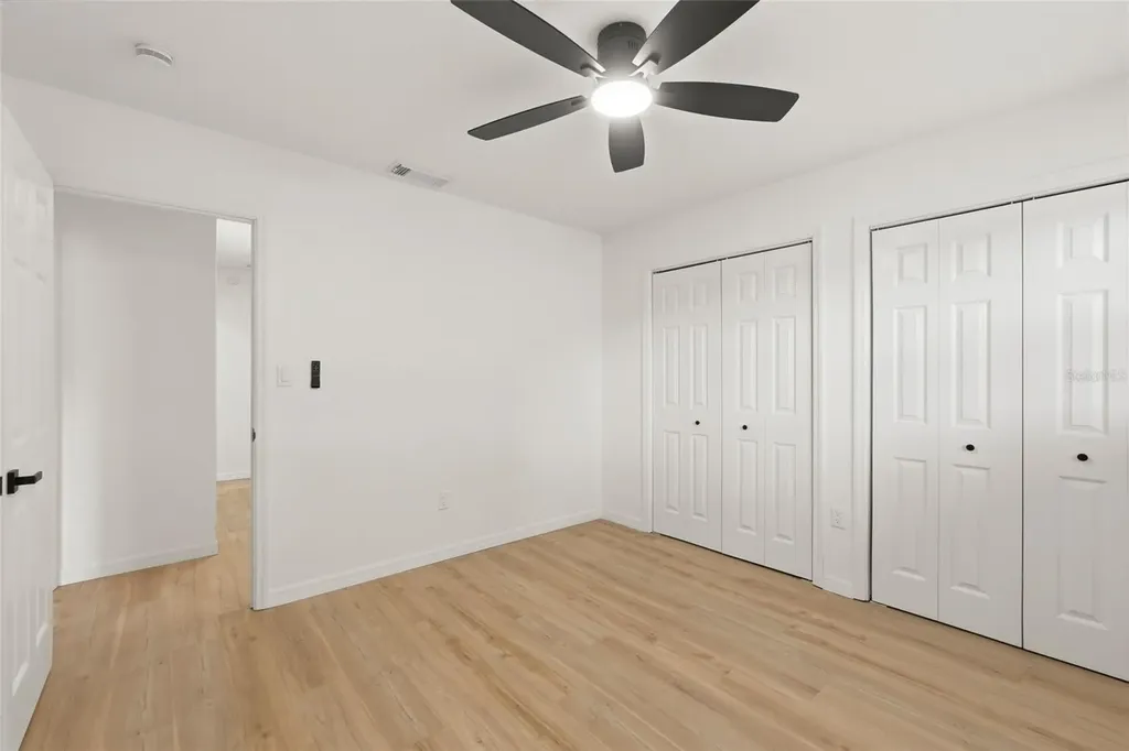 9516 Merrimoor Boulevard Seminole FL 33777
