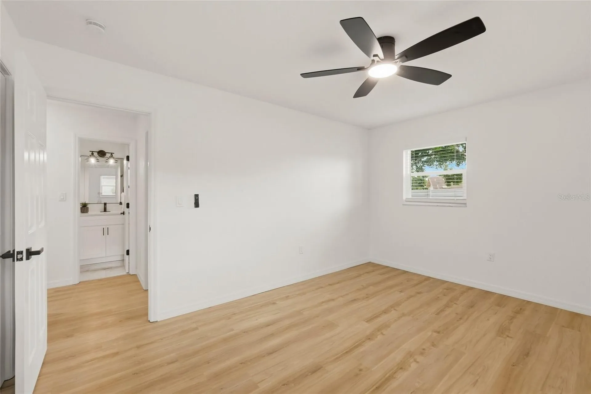9516 Merrimoor Boulevard Seminole FL 33777